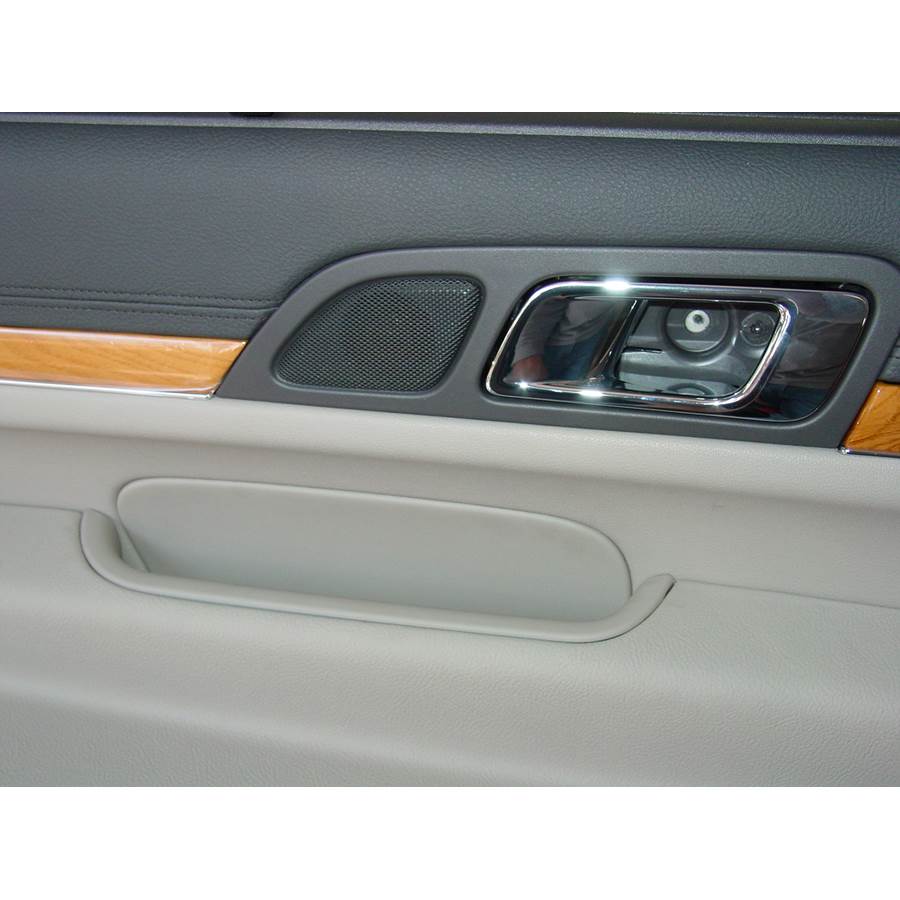 2013 Lincoln MKT Rear door tweeter location