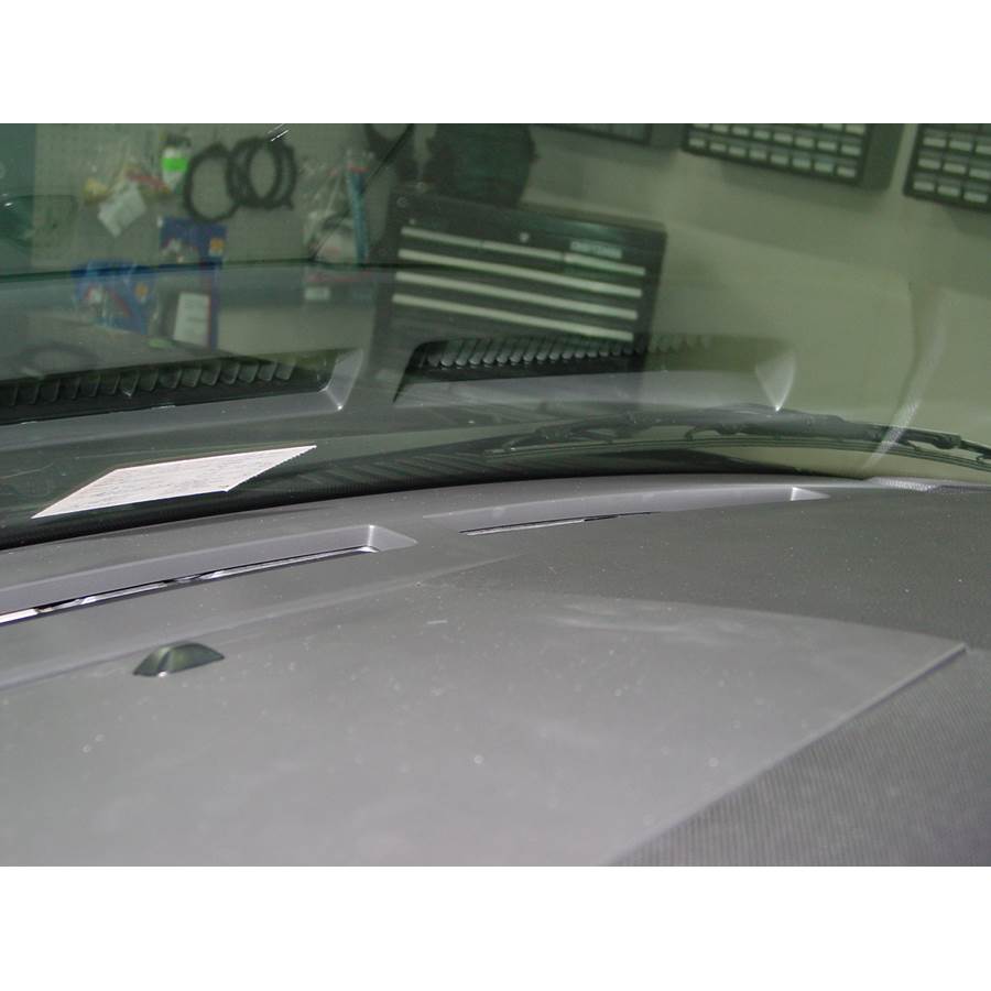 2008 Lincoln Navigator Center dash speaker location