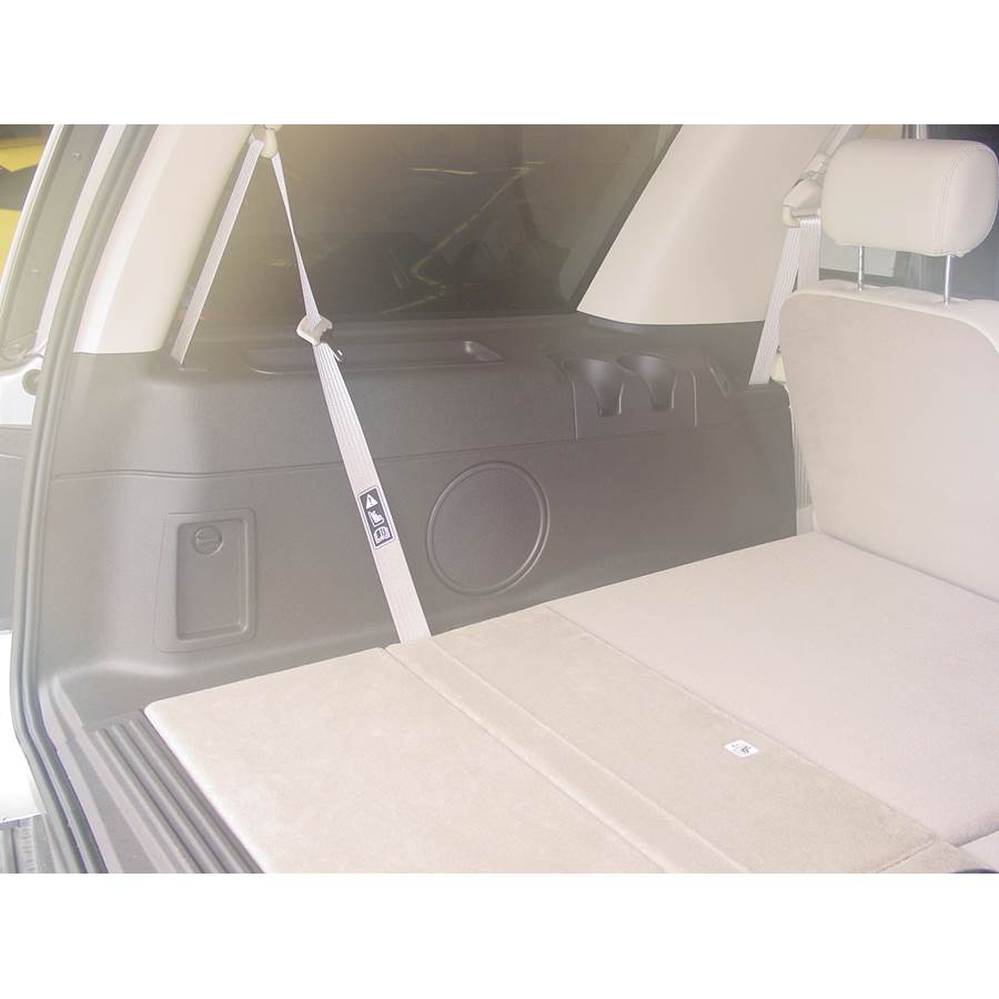 2003 Lincoln Navigator Far-rear side speaker location
