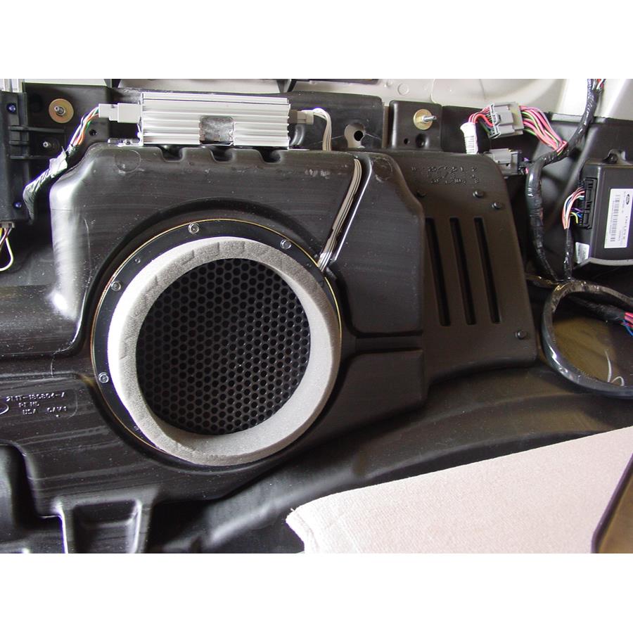 2006 Lincoln Navigator Far-rear side speaker