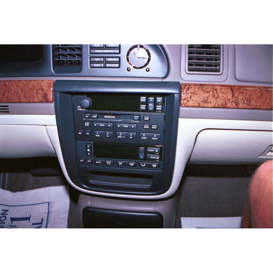 2002 Lincoln Continental Factory Radio