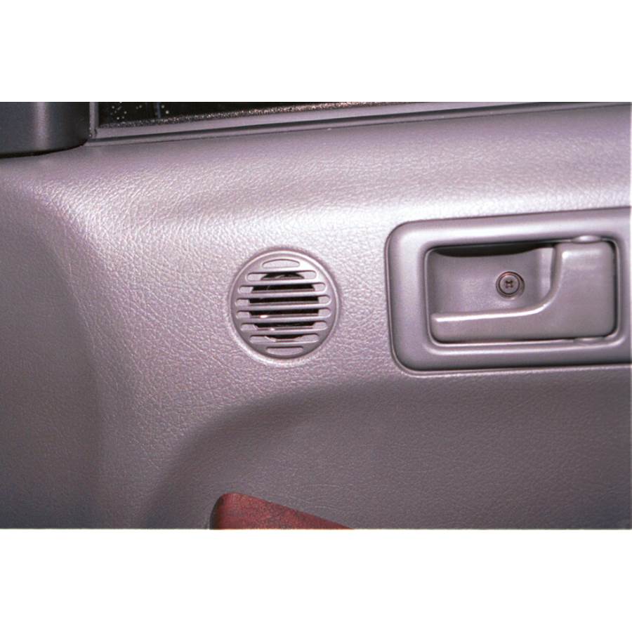 2001 Isuzu Rodeo Front door tweeter location