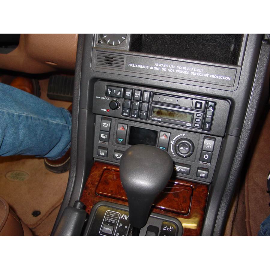 1996 Land Rover Range Rover Factory Radio