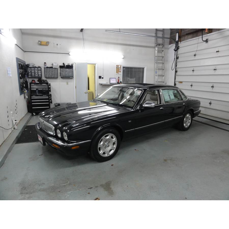 1999 Jaguar XJ8 L Exterior