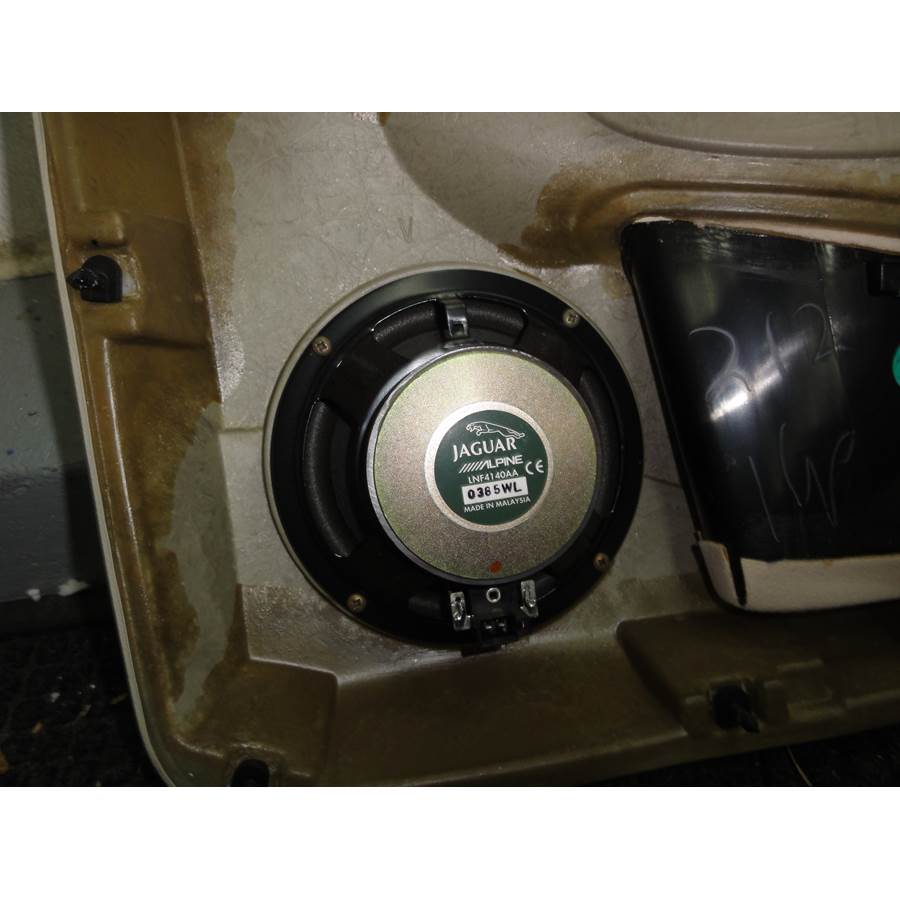 1999 Jaguar XJ8 L Rear door woofer