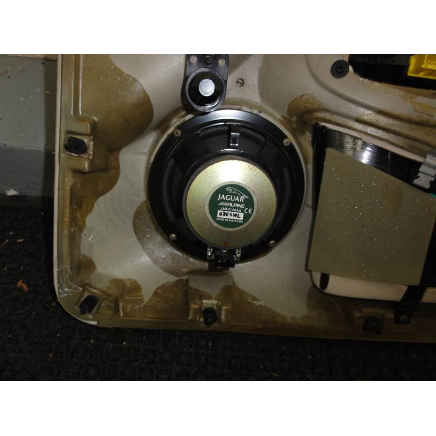 1999 Jaguar XJ8 L Front door woofer