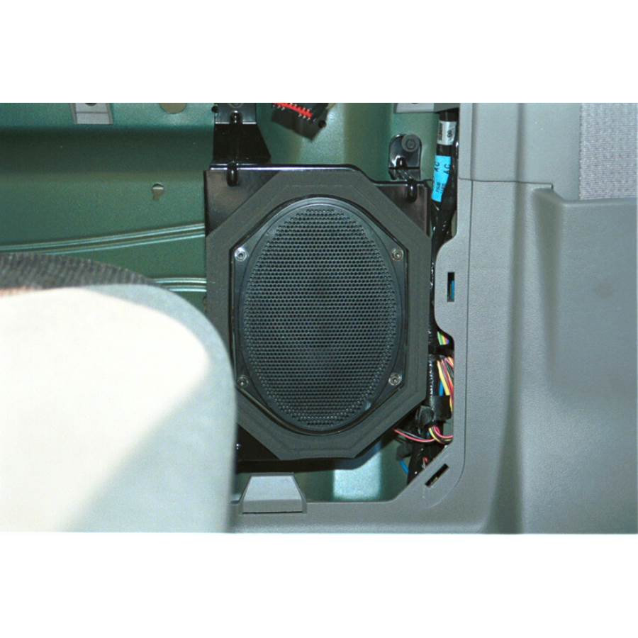1999 Ford Econoline Mid-rear speaker
