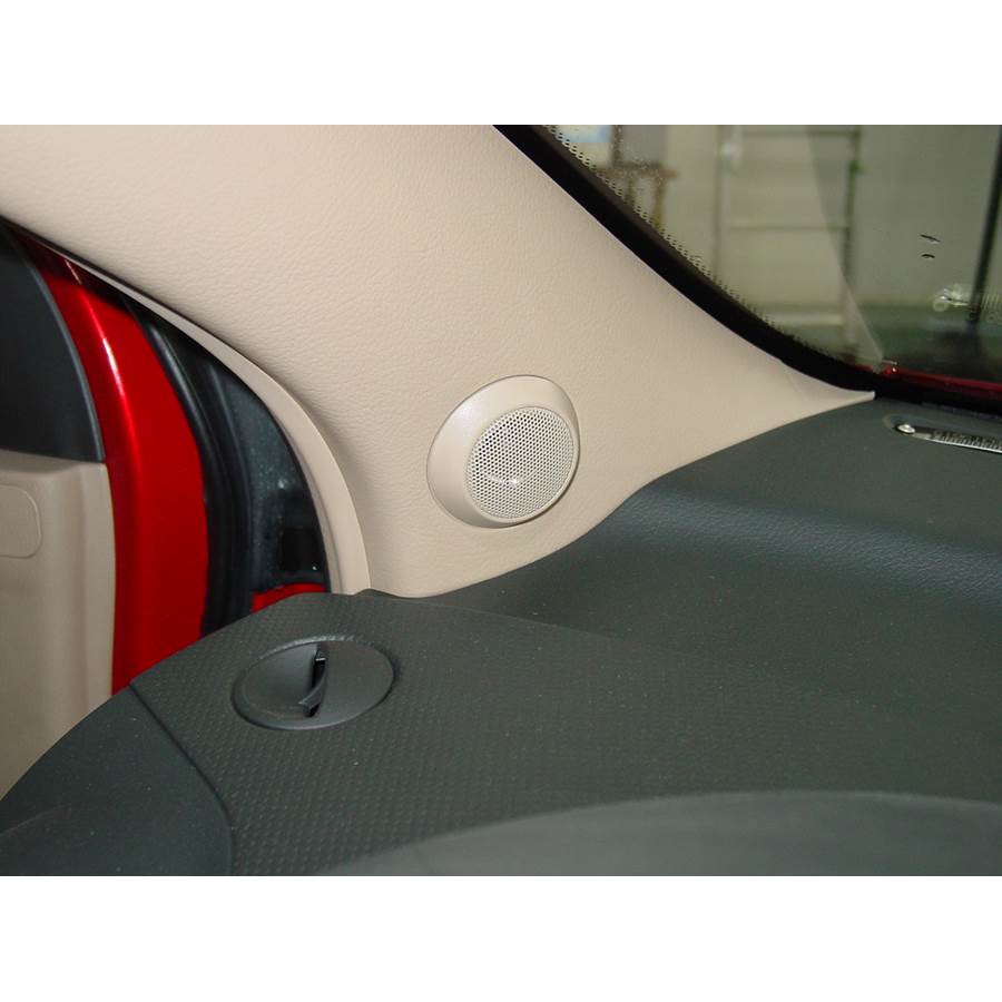 2010 Chevrolet Aveo5 Front pillar speaker location