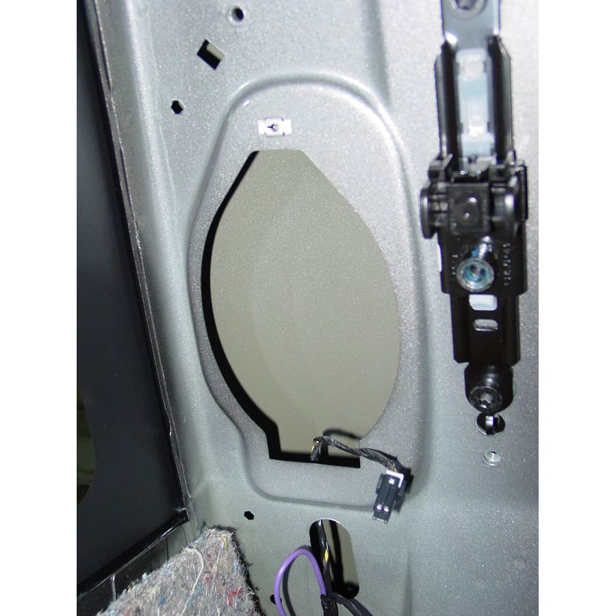 2009 Chevrolet Silverado 2500/3500 Rear cab speaker removed