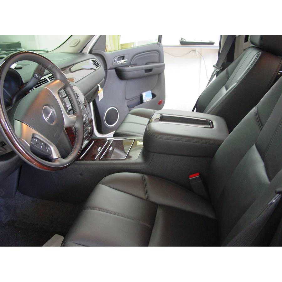 2013 Chevrolet Silverado 2500/3500 Center console speaker location