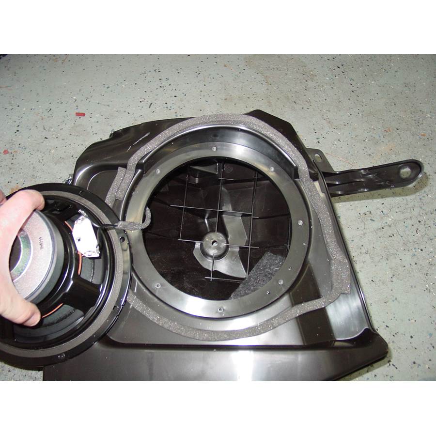 2014 Honda Crosstour Far-rear side speaker removed