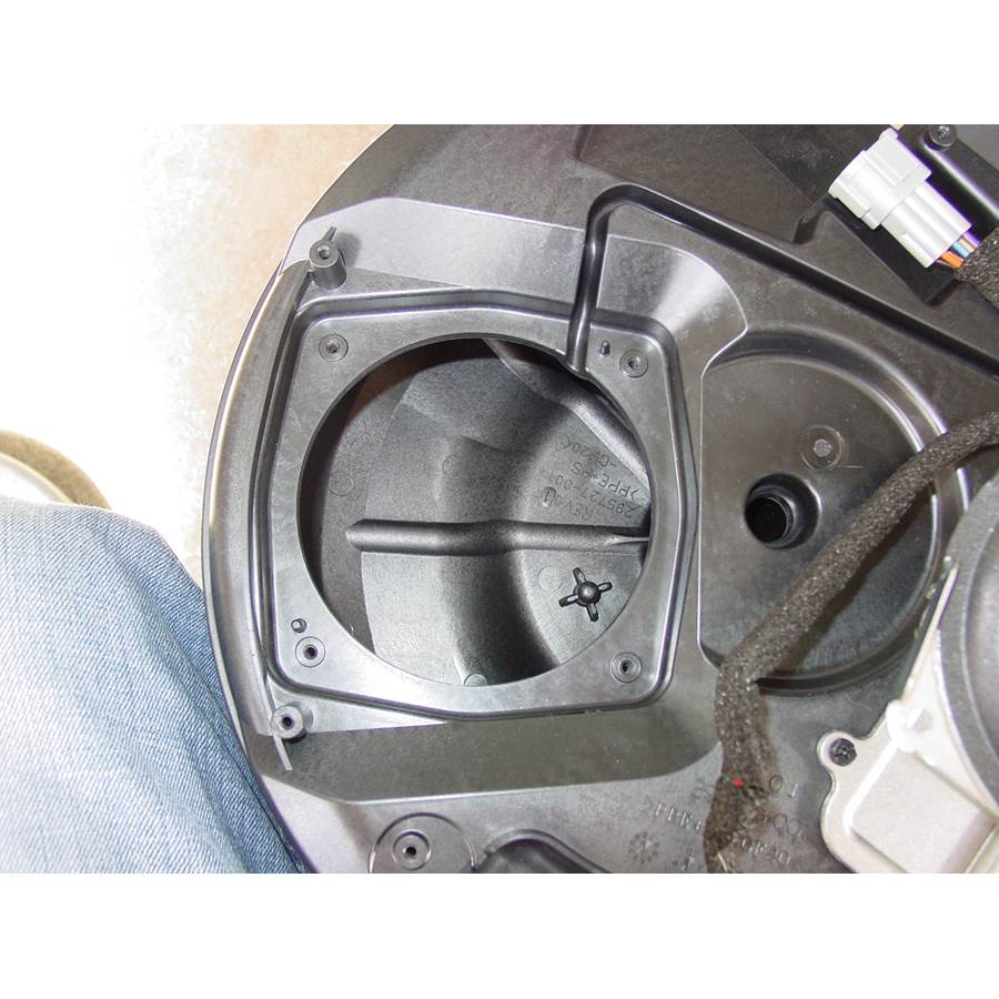 2008 Nissan Rogue Under cargo floor speaker removed
