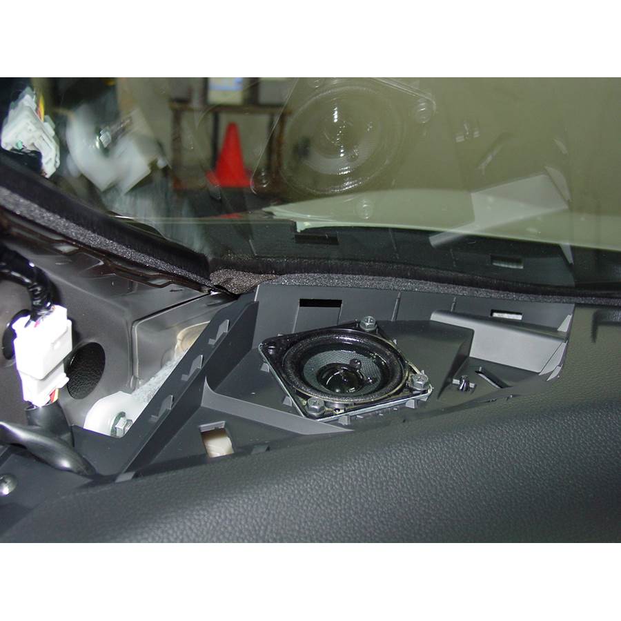 2010 Nissan Murano Dash speaker