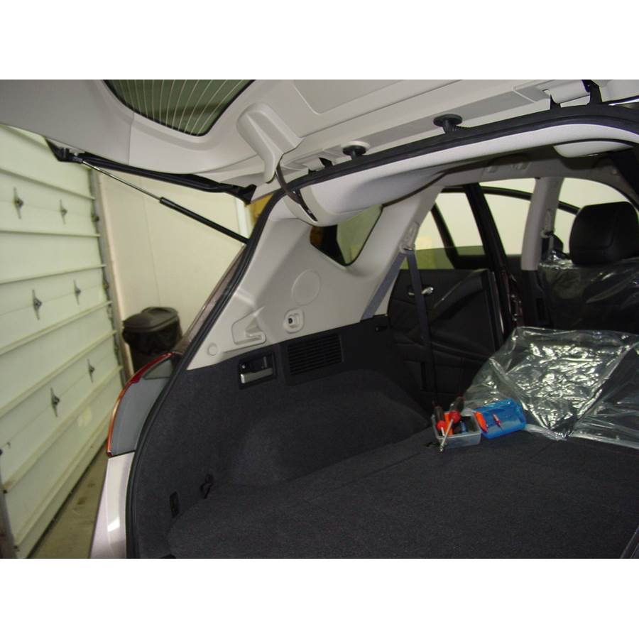 2012 Nissan Murano Rear pillar speaker location