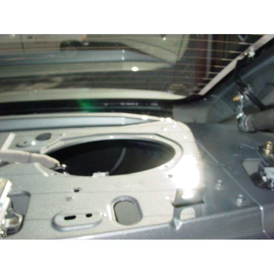 2008 Nissan Sentra Rear deck center speaker removed