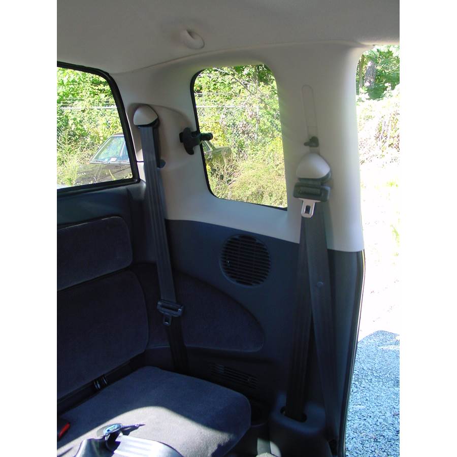 2003 Dodge Dakota Side panel speaker location