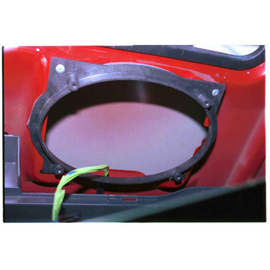 2001 GMC Jimmy Mid-rear speaker removed