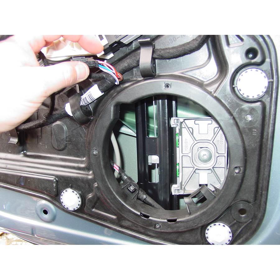 2014 Volkswagen CC Rear door woofer removed