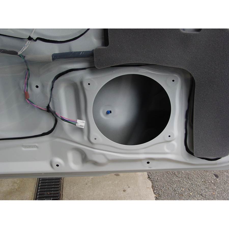 2010 Toyota RAV4 Tail door speaker removed