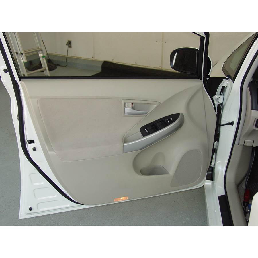 2010 Toyota Prius Front door speaker location