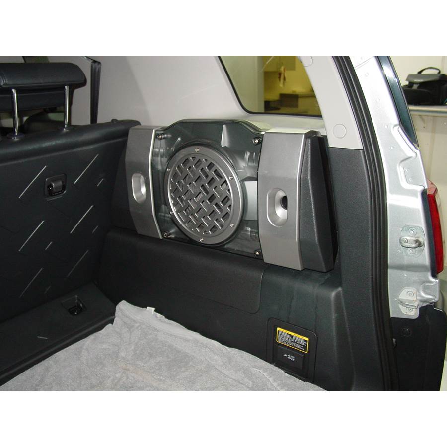 2010 Toyota FJ Cruiser Far-rear side speaker location