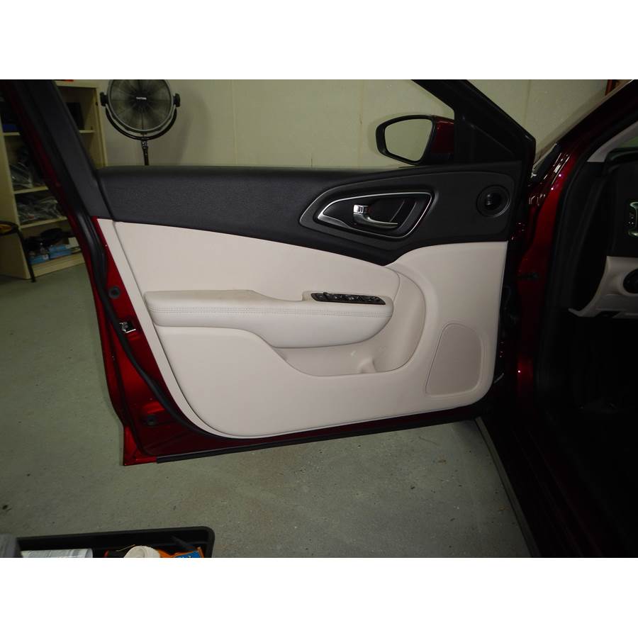 2011 Chrysler 200 Front door speaker location