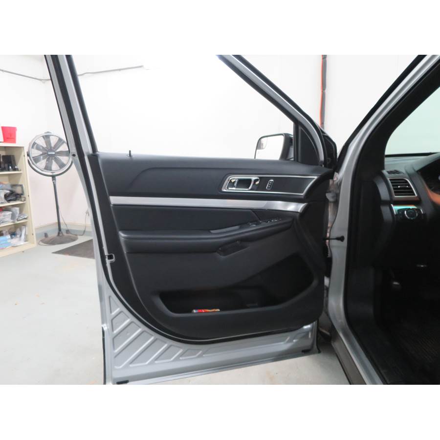 2017 Ford Explorer Front door speaker location