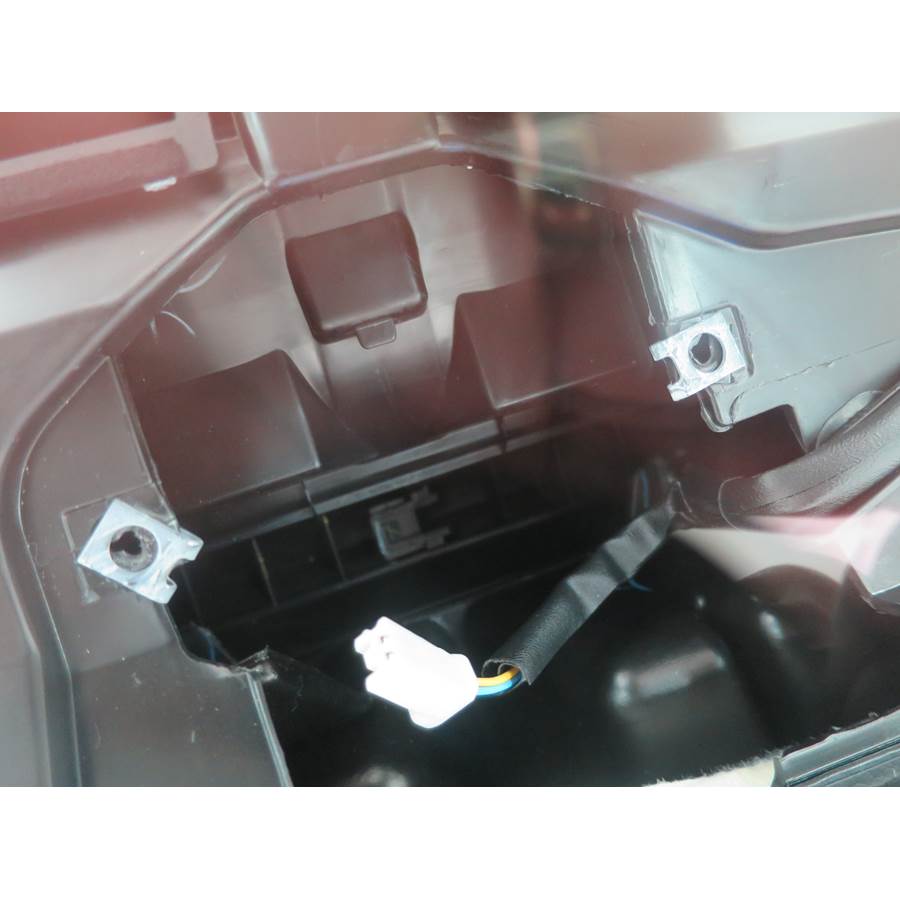 2017 Toyota Avalon Dash speaker removed