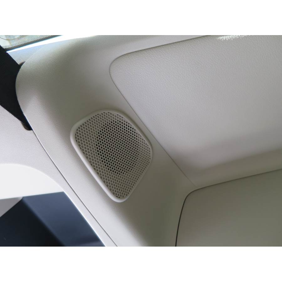 2015 Toyota Sienna Far-rear side speaker location