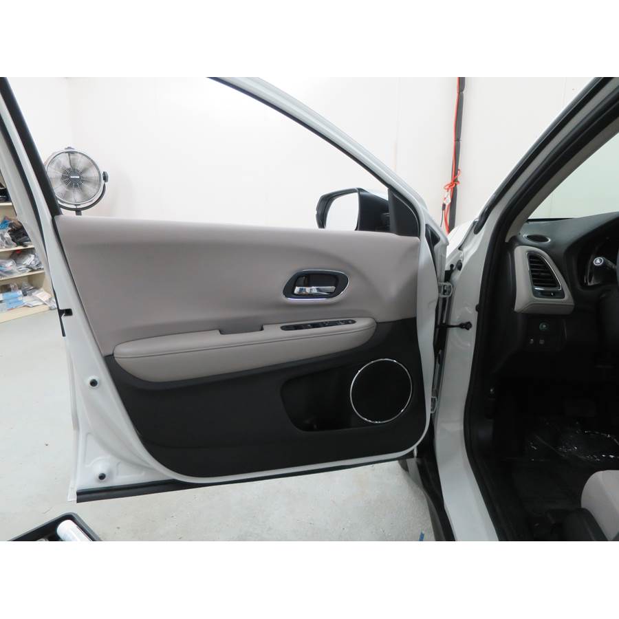 2017 Honda HR-V LX Front door speaker location
