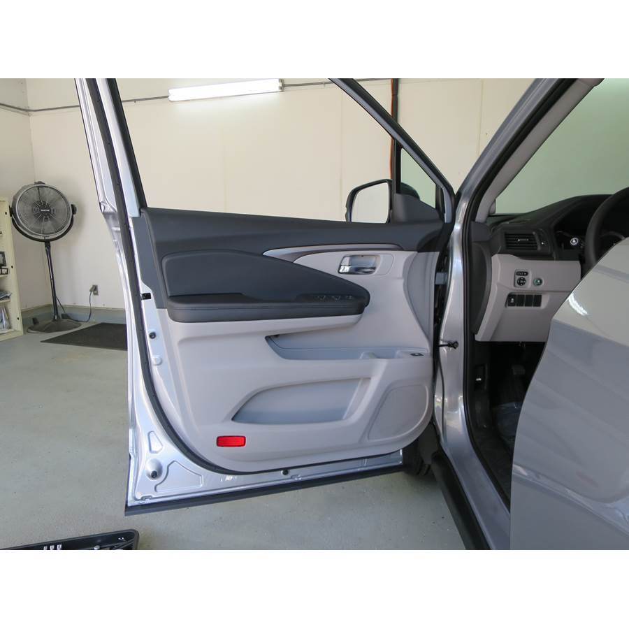 2021 Honda Pilot LX Front door speaker location