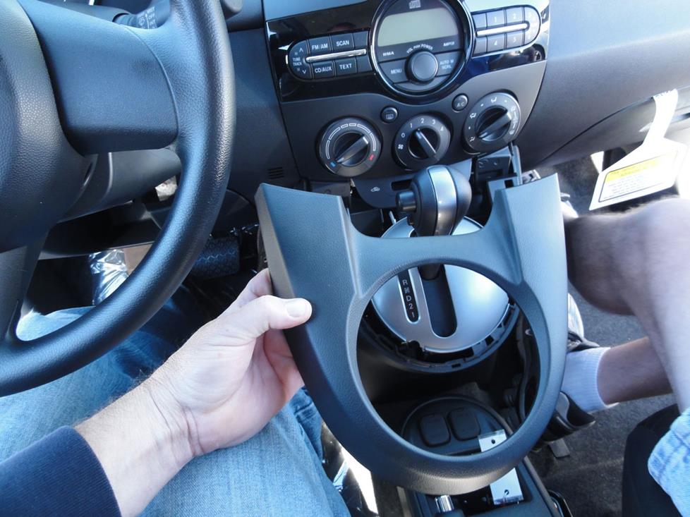 mazda 2 radio replacement