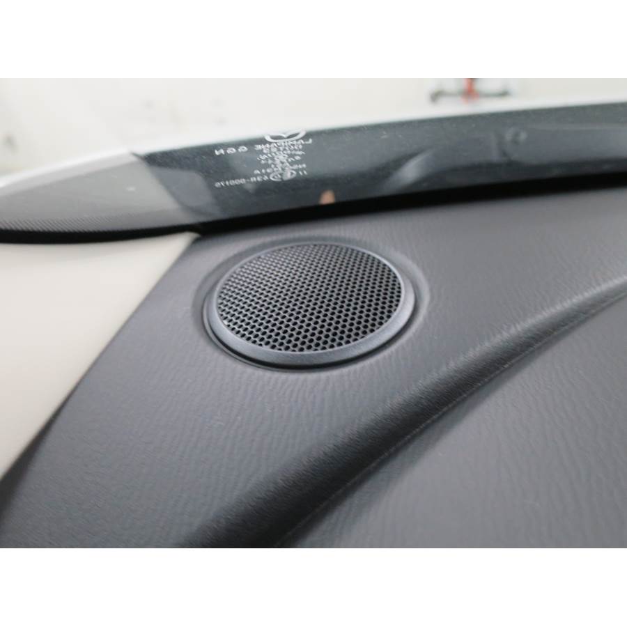 2017 Mazda CX-3 Dash speaker location
