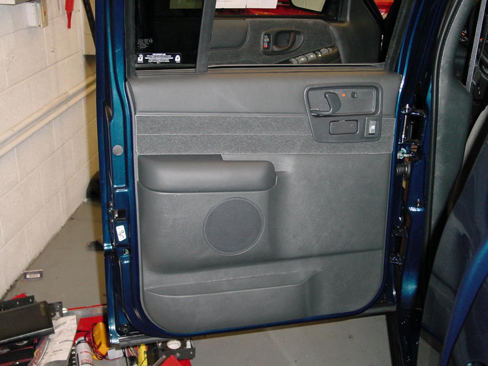 chevy s-10 blazer jimmy rear door speaker
