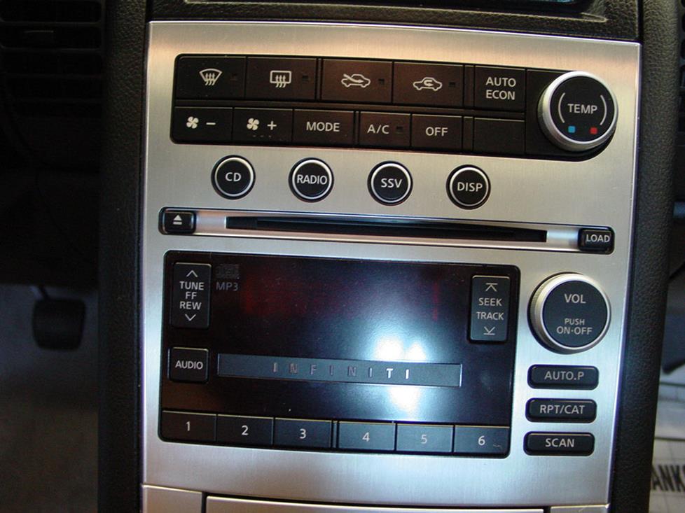 Infiniti G35 Coupe radio