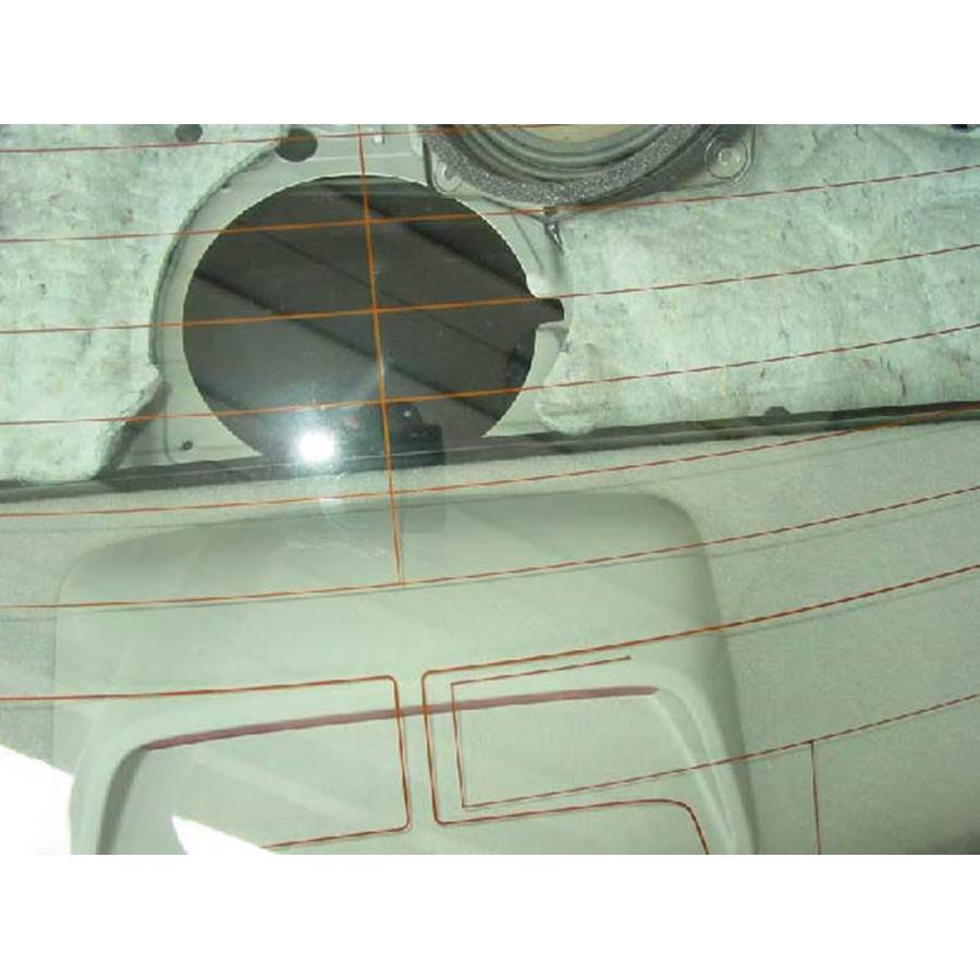 2005 Lexus ES330 Rear deck center speaker removed