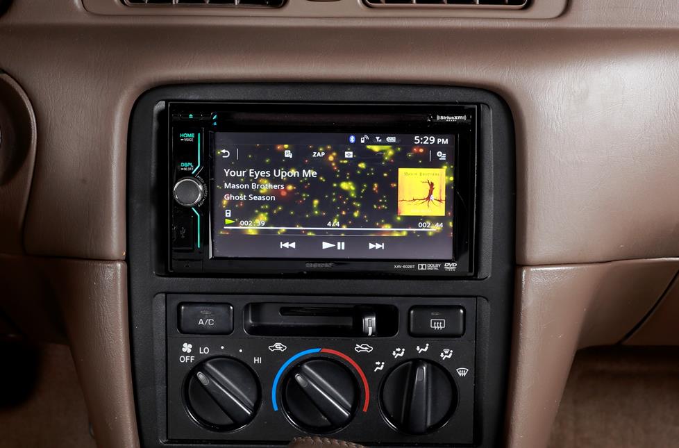 The Advantages Of A Touchscreen Stereo In Your Car