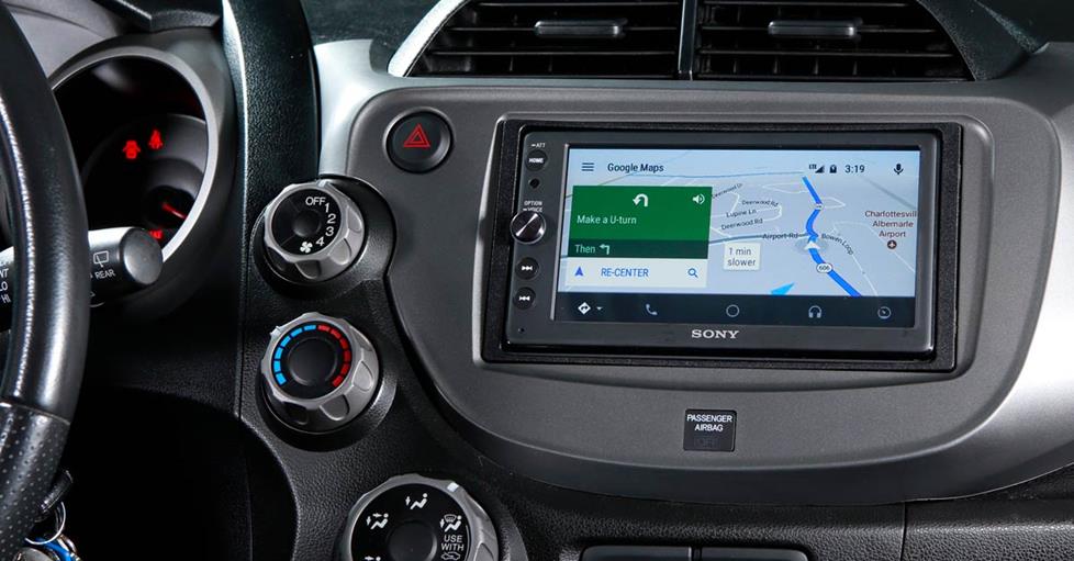 The Sony XAV-AX100 installed in the Honda Fit's dash