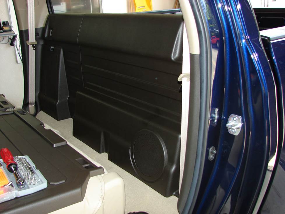 toyota tundra crewmax jbl subwoofer