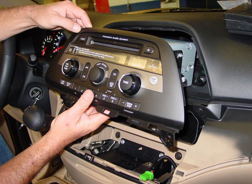 Wiring Diagram For Steering Wheel Radio Controls Honda Odyssey 2006 from canada.crutchfieldonline.com