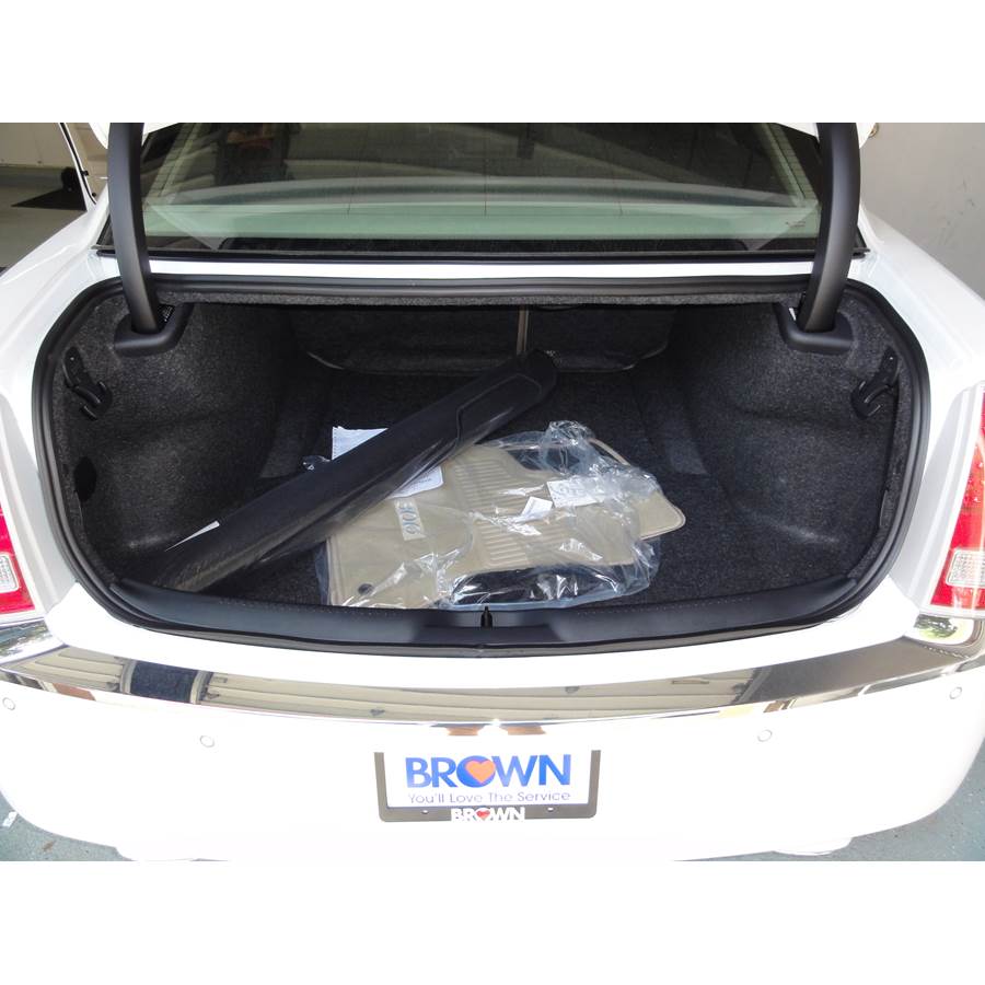 2014 Chrysler 300 Cargo space