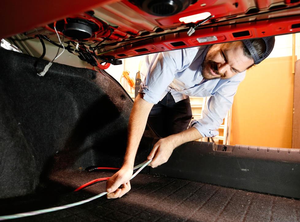 Pulling amp wiring to the trunk