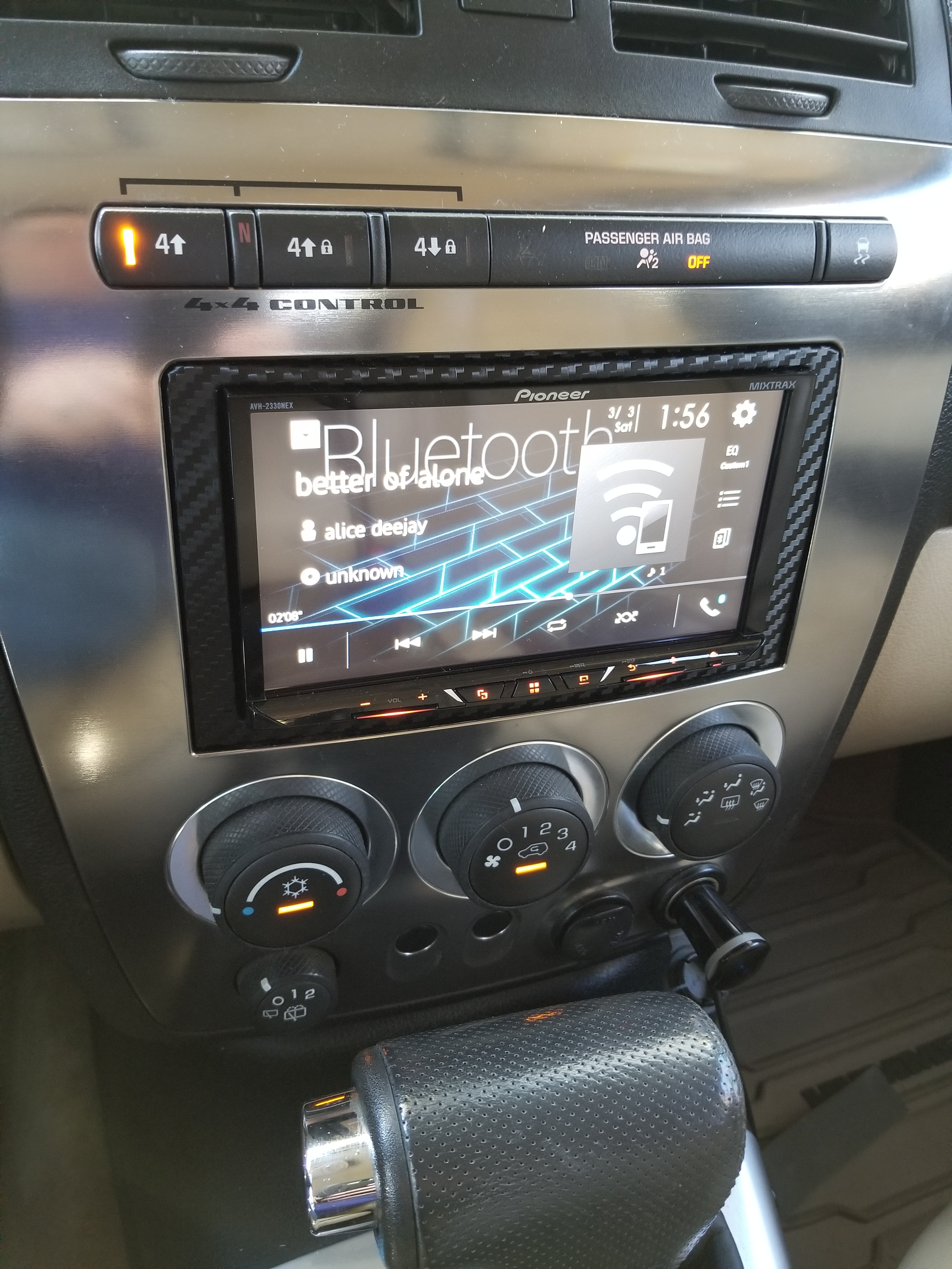 Pioneer AVH2330NEX DVD receiver at Crutchfield Canada