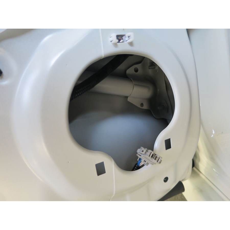 2019 Honda Civic Rear door speaker removed