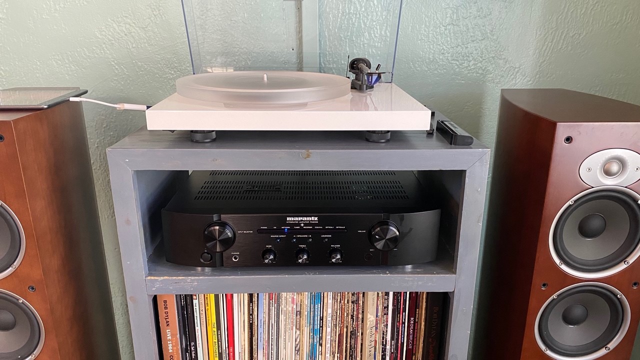 Customer Reviews: Marantz PM6006 Stereo integrated amplifier with