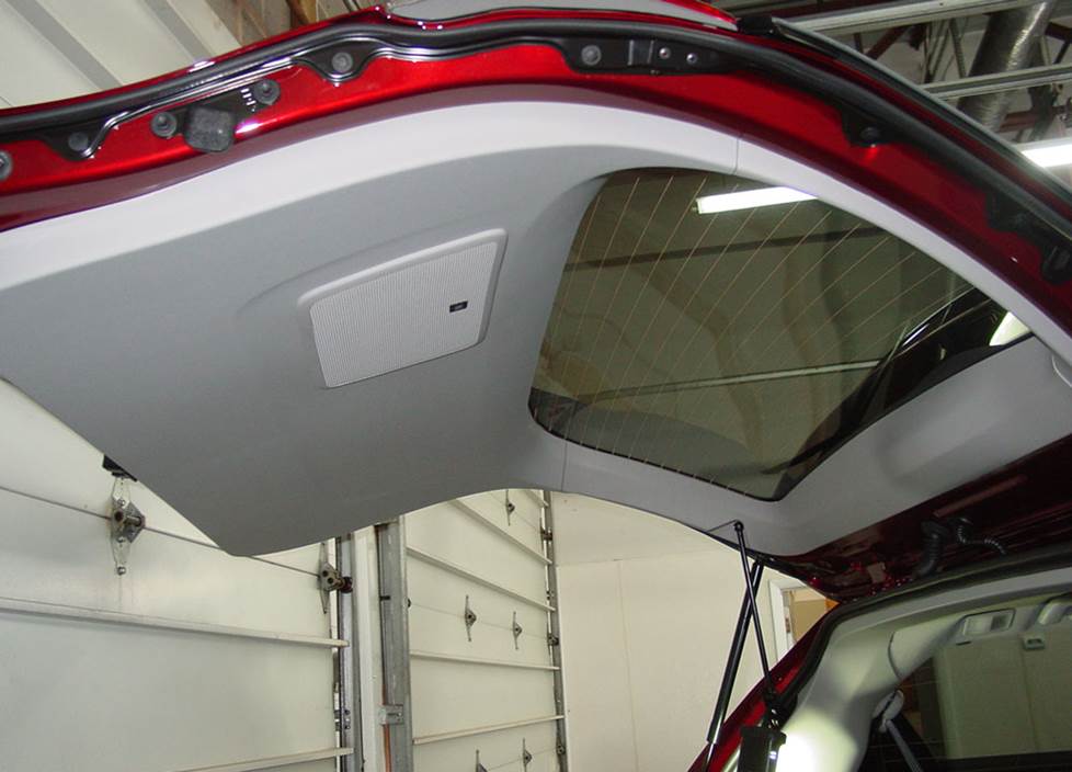 toyota sienna cargo door subwoofer