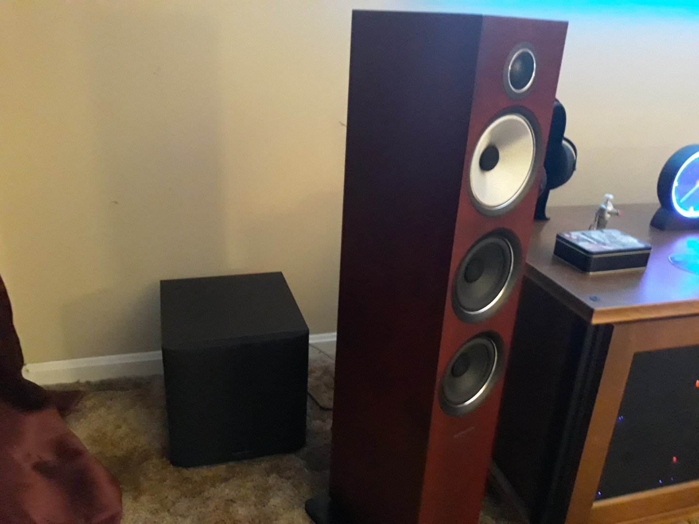 Customer Reviews: Bowers & Wilkins ASW610 (Black) Powered