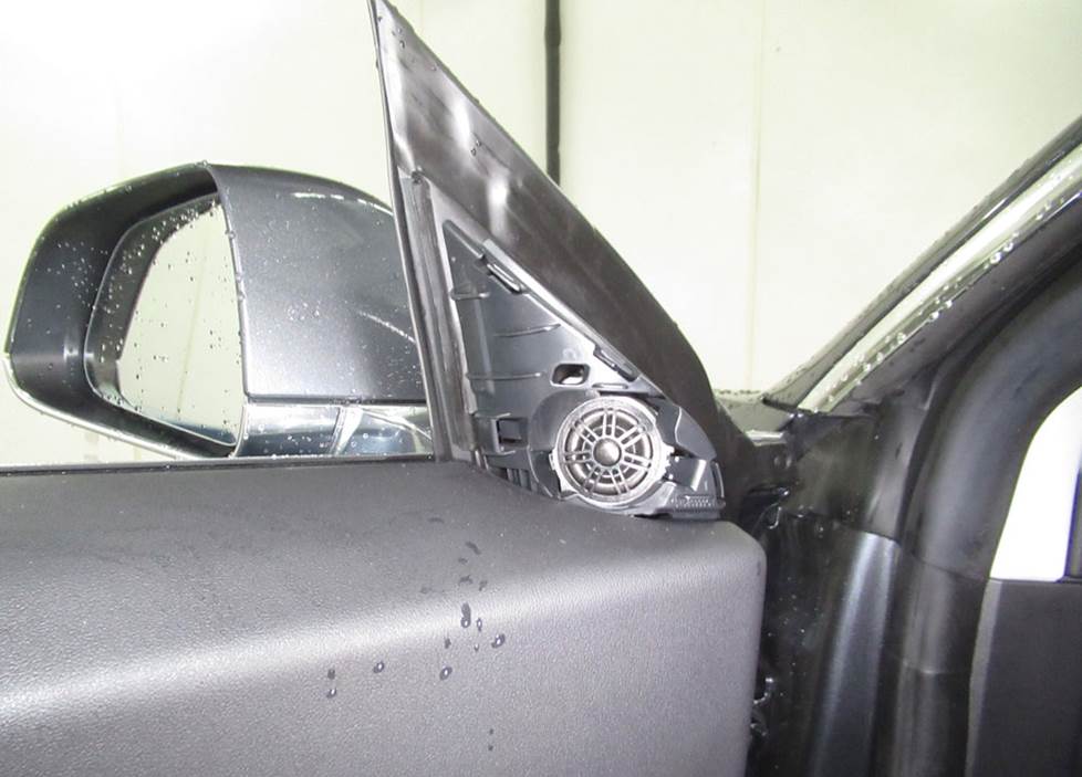 tesla model 3 door tweeter