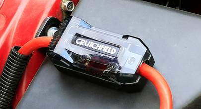 Car amplifier power wire fuses