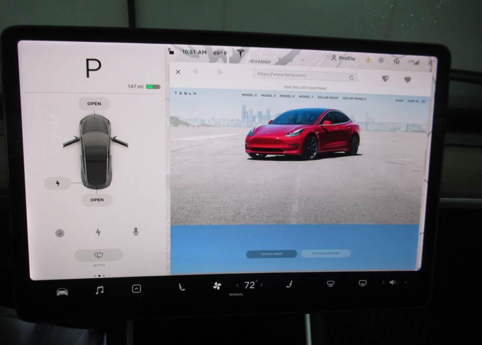tesla model 3 display
